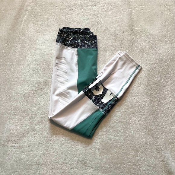 ASICS Floral Leggings - Picture 1 of 13